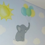 Βρεφική τοιχογραφία με ελεφαντάκι